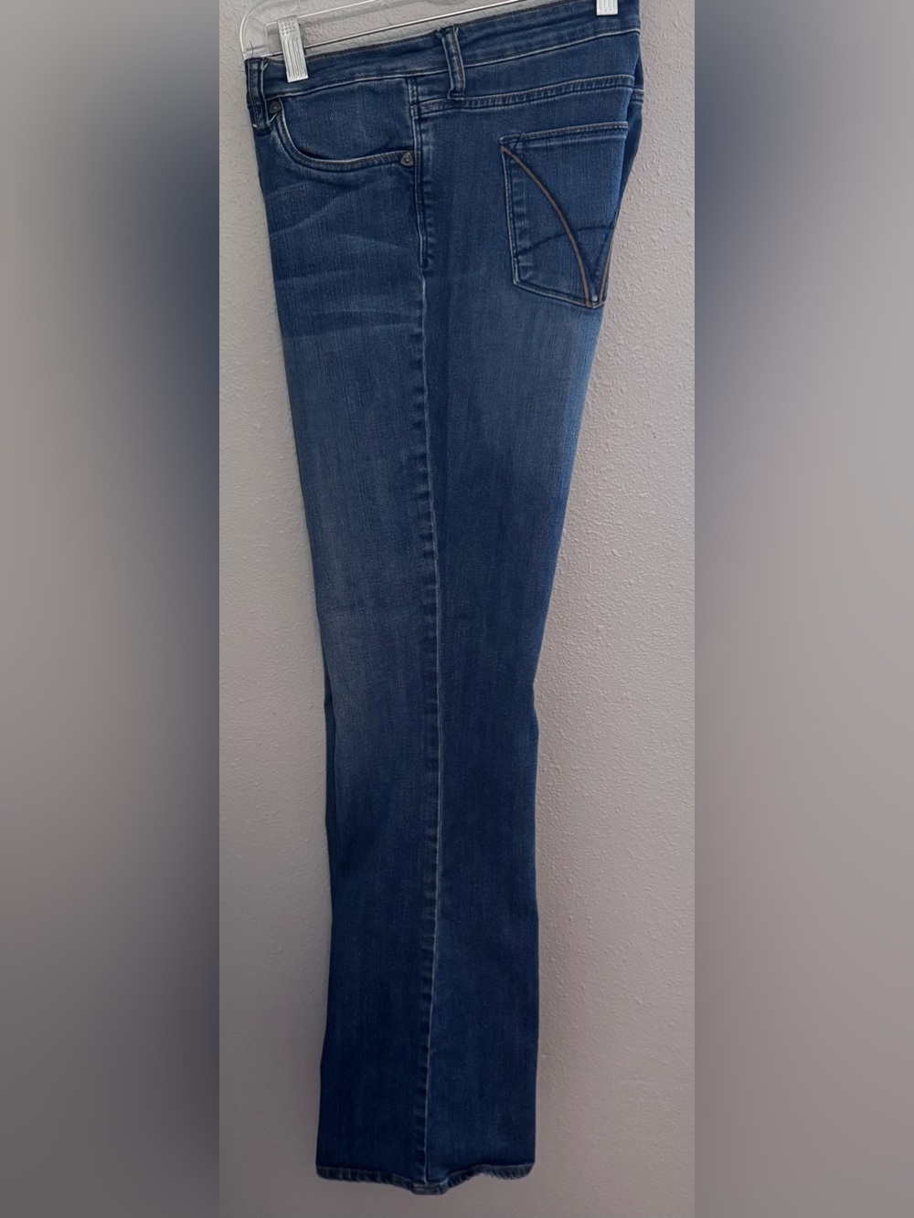 Kut from the Kloth Women's Straight Leg Jeans - Medium Blue